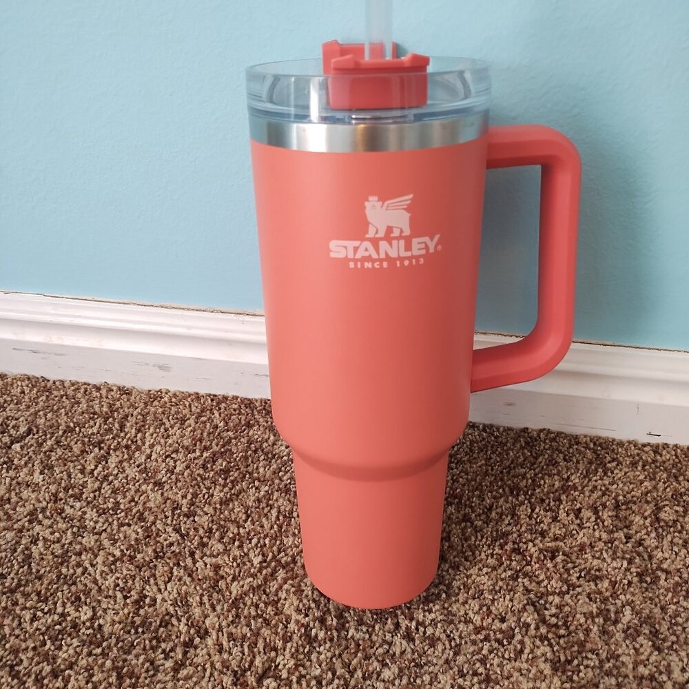 RARE GRAPEFRUIT COLOR STANLEY QUENCHER